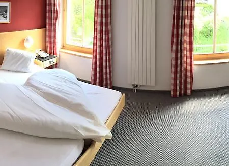 Aurora 3*